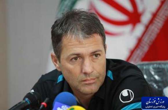 دراگان اسکوچیچ: در دنیا مربی مثل من وجود ندارد/رسمیت لیگ ایران زیر سئوال رفته است/هواداران فولاد روی من حساب کنند
