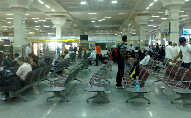 معطلی کاروان استقلال در فرودگاه اهواز
