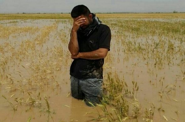 از غرق شدن زمین فوتبال تا ضجه کشاورزان خوزستان