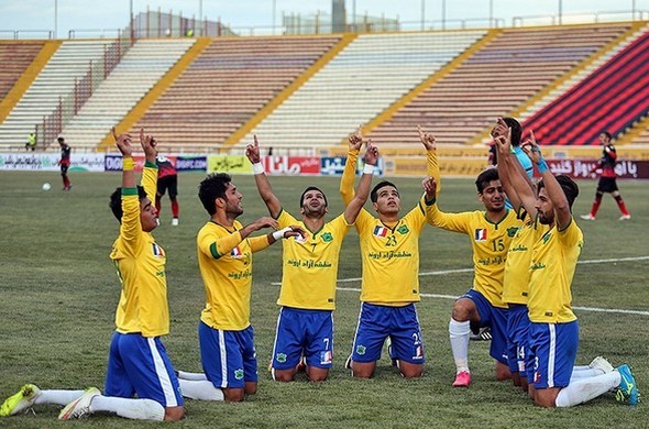 عکس/پرچم برزیل در مشهد بالا رفت