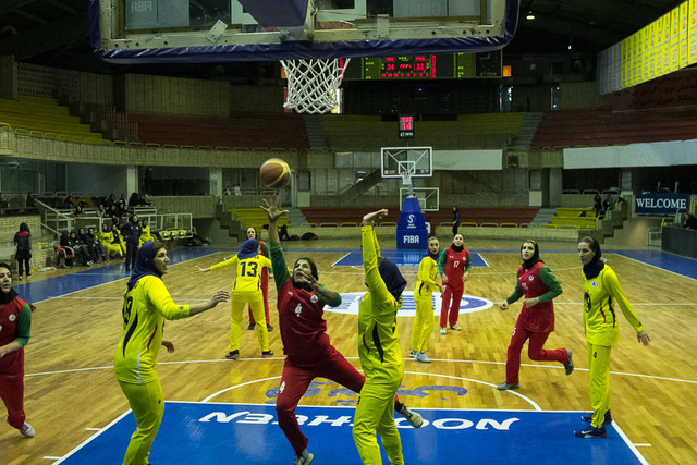 پیروزی نفت آبادان در لیگ برتر بسکتبال بانوان
