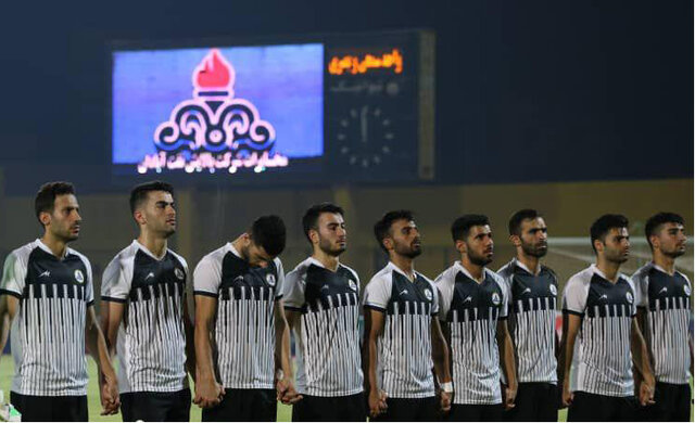 بازیکنان نفت مسجدسلیمان تهدید به اعتصاب کردند