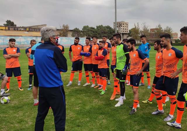 یازده بازیکن جدید در ترکیب تیم استقلال خوزستان