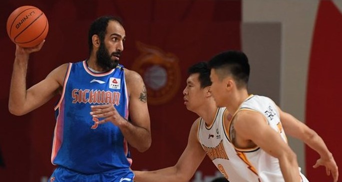 ادامه درخشش حامد حدادی در سوپرلیگ بسکتبال چین