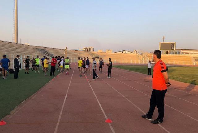 داوران فوتبال استان تست آمادگی جسمانی دادند