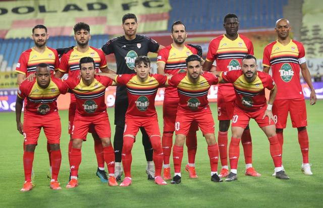 بازیکنان تمدیدی فولاد خوزستان دورقمی شدند